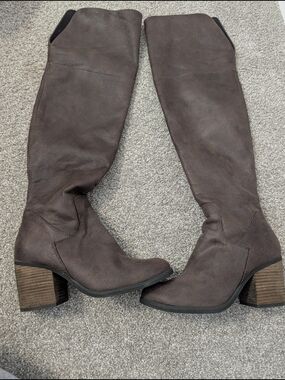 Over-the-Knee Brown Block Heel Women's Boots